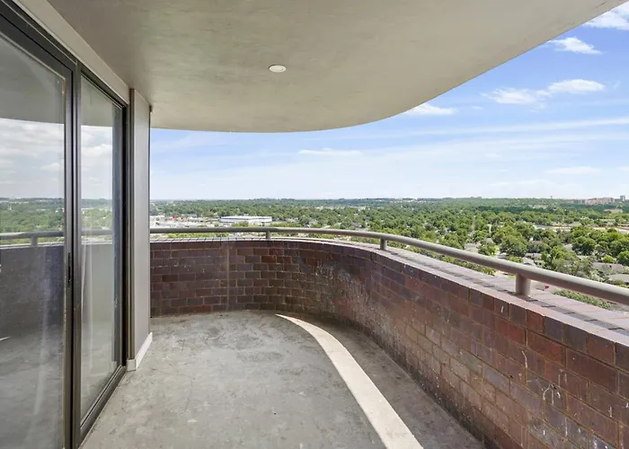 Aparthotel Luxury - Reese Tower Tulsa