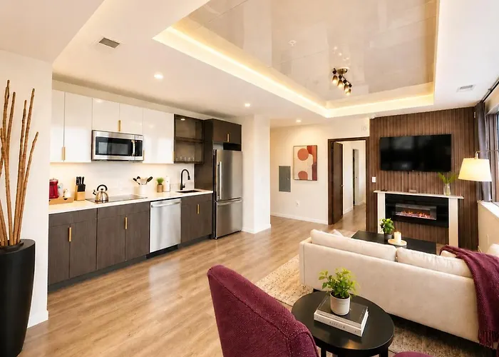 Luxury - Reese Tower 4* Tulsa